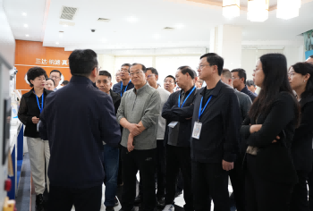 新疆维吾尔自治区水利厅厅长和生态情形厅副厅长带队到888集团考察交流